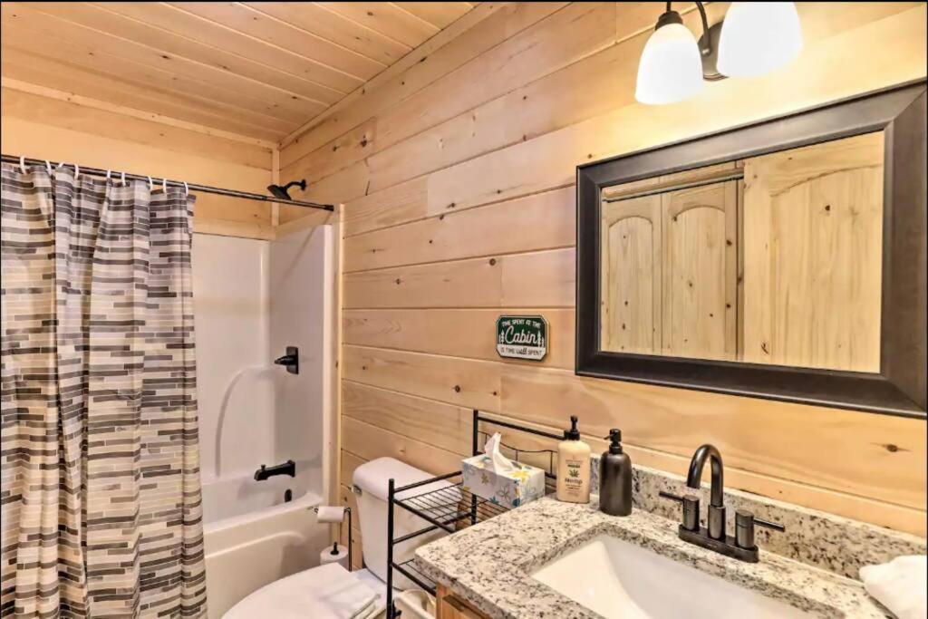 New Serene, Fun & Comfy Cabin- Covered Deck, Grill, Arcade Мерфи Экстерьер фото